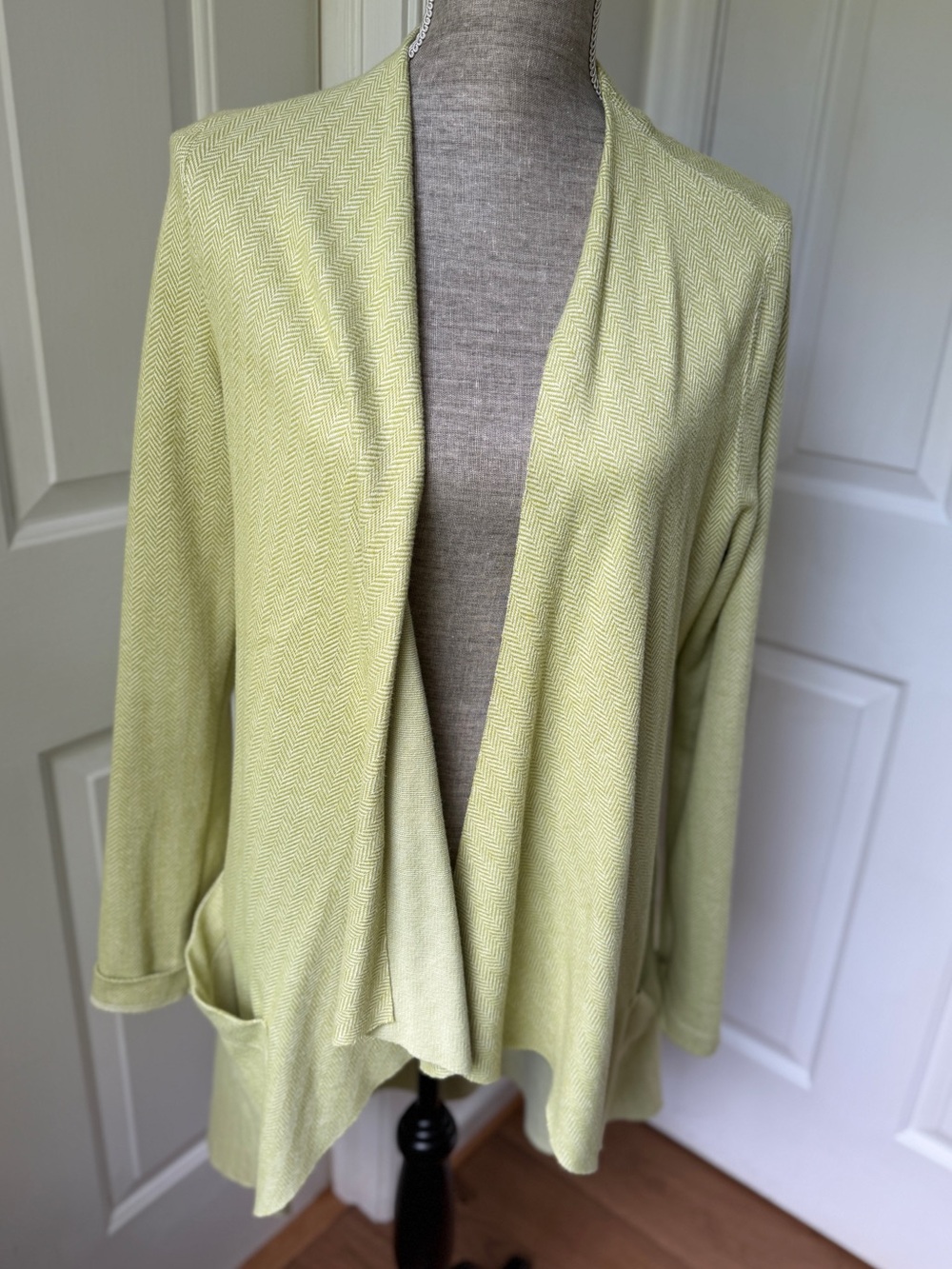People Like Frank Green White Houndstooth Open Front Draping Cardigan Medium